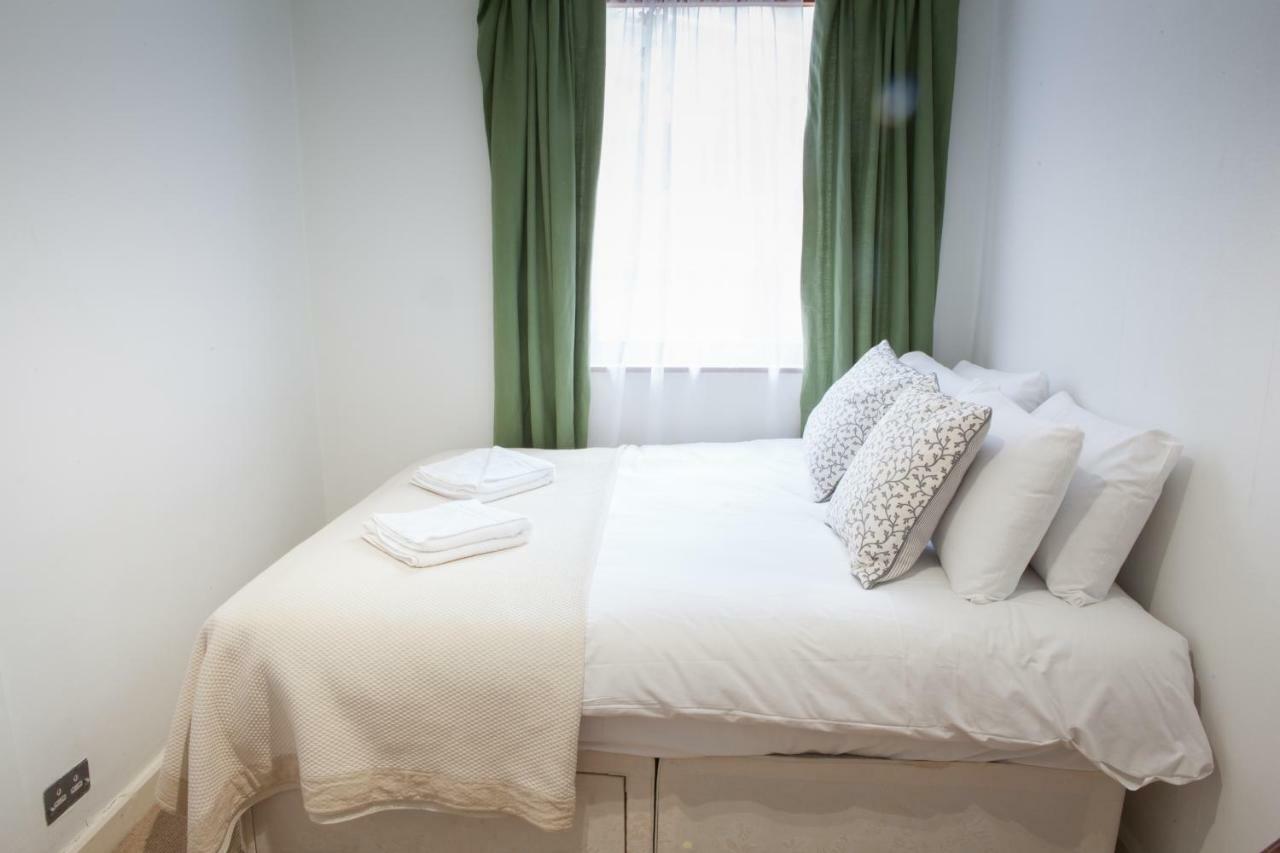 Victoria And Buckingham Palace Apartments Londres Extérieur photo